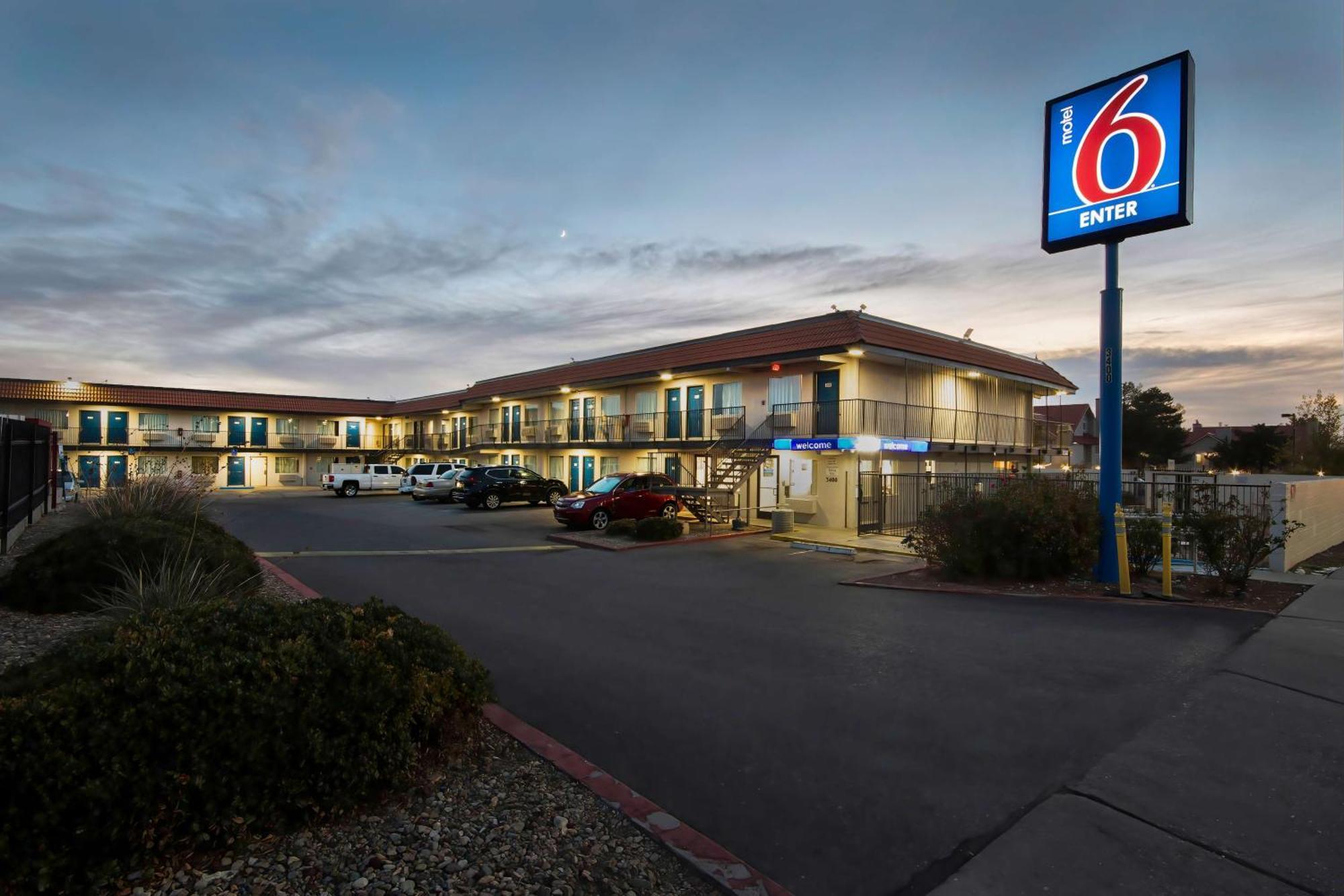 Motel 6-Albuquerque, Nm - Carlisle Bagian luar foto