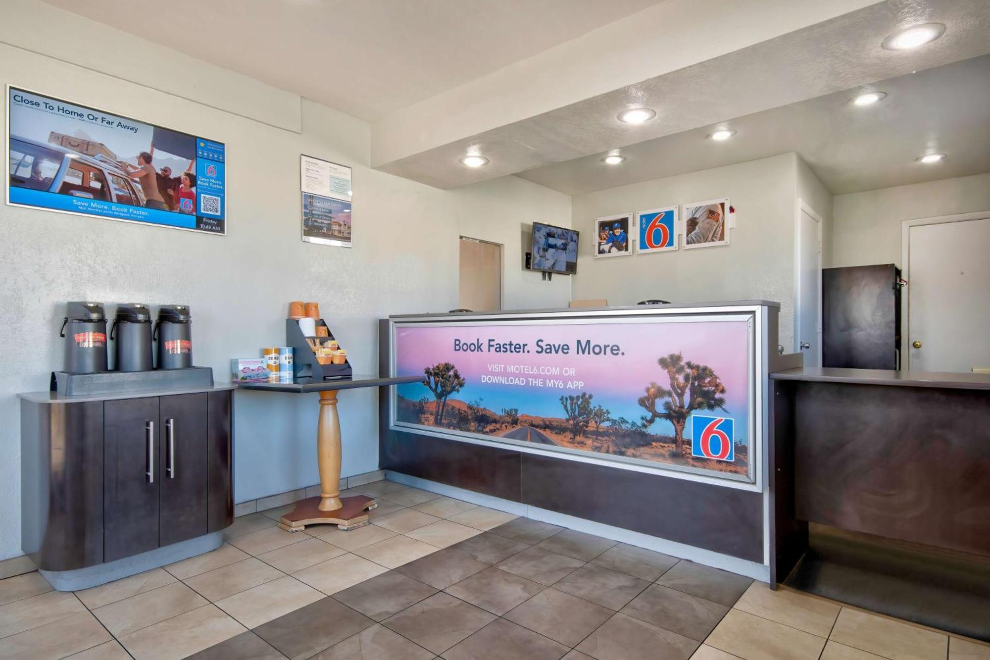 Motel 6-Albuquerque, Nm - Carlisle Bagian luar foto