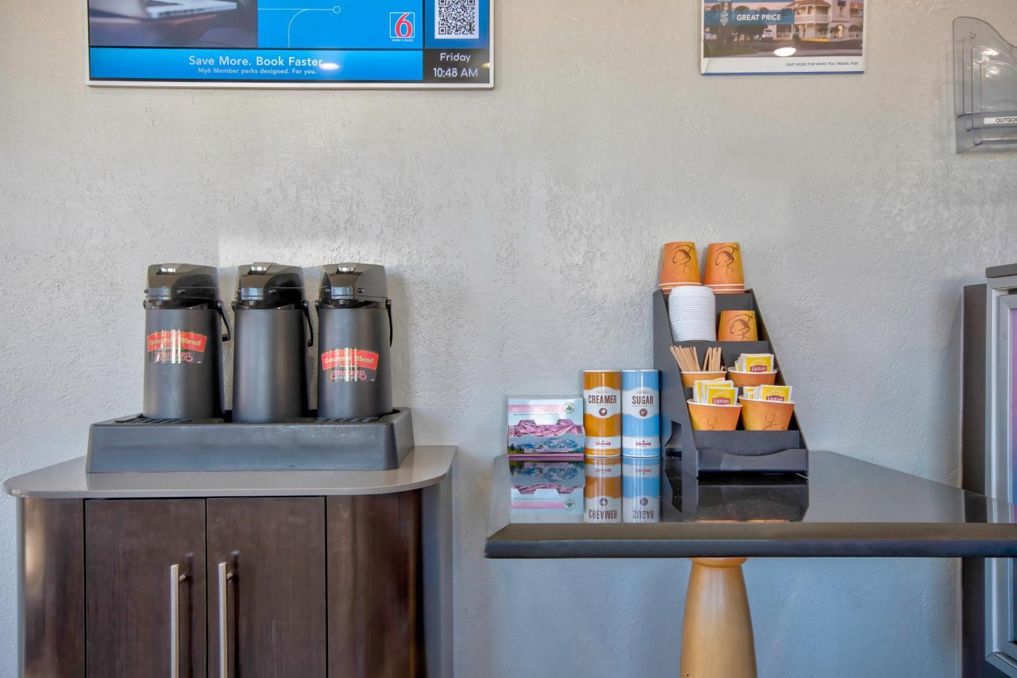 Motel 6-Albuquerque, Nm - Carlisle Bagian luar foto